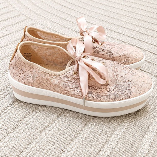 Joy & Mario sneakers size 39 like new, dusty pink lace with satin laces
