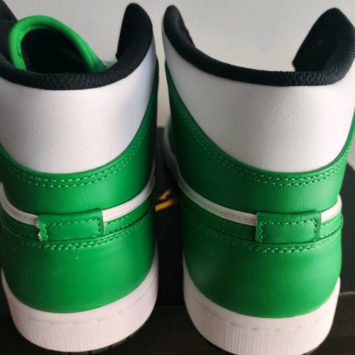 Jordan Lucky Green boots new size 47, white and green