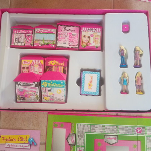 Barbie Fashion City board game