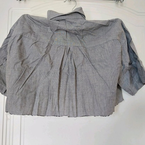 Crop gray shirt used, size S