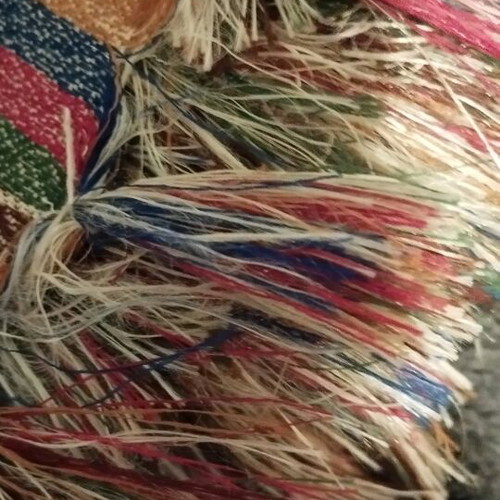 Throw with silk thread and fringes like new, vintage set with pillowcases