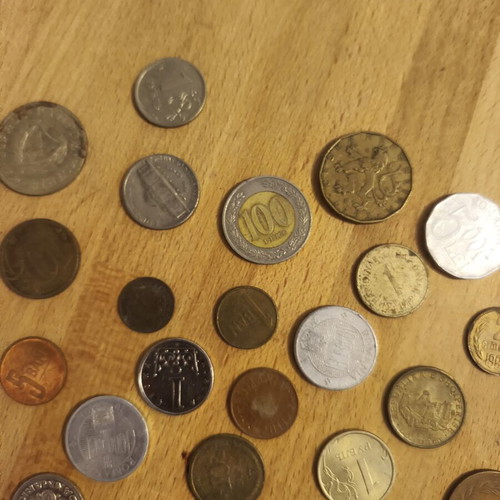Foreign coins used, pack