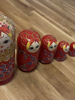 Authentic Babushka Dolls like new, high quality