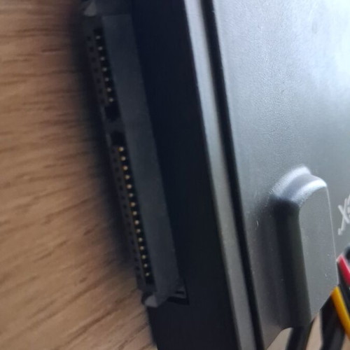 Αντάπτορας για σκληρούς δίσκους SATA/IDE μεταχειρισμένος