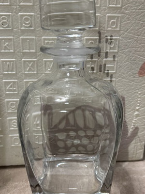 Carafe like new without box, height 23 cm, width 12 cm