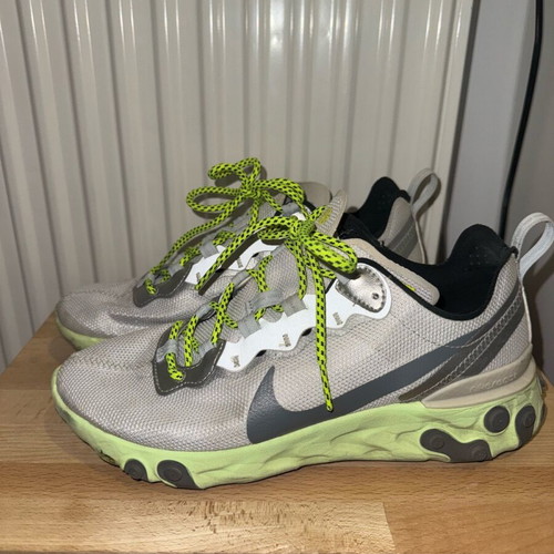 Nike athletic shoes like new, size 39, Nikereact