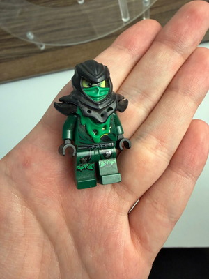 Lego Ninjago Possessed Lloyd Evil Green Ninja minifigure