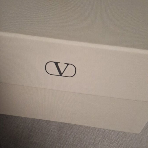 Valentino Garavani packaging box like new