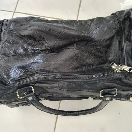 Travel bag like new, black, synthetic leather with extra strap