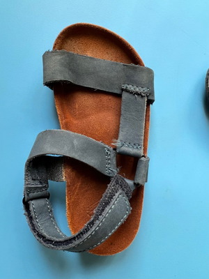Zara βρεφικά παπούτσια δερμάτινα καλοκαιρινά μεταχειρισμένα, νούμερο 22