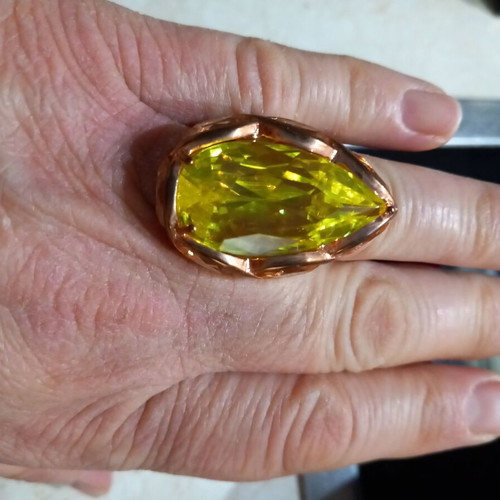 Women's ring size 58 with large green stone and zircons, like new