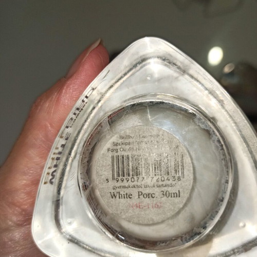 Acrylic nail powder in good condition