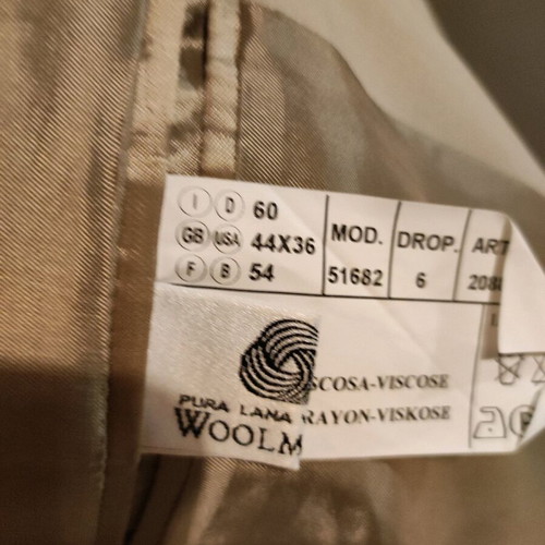 Men's beige suit like new