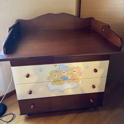 Preteen bed with mattress and changing drawer like new, bassinet included