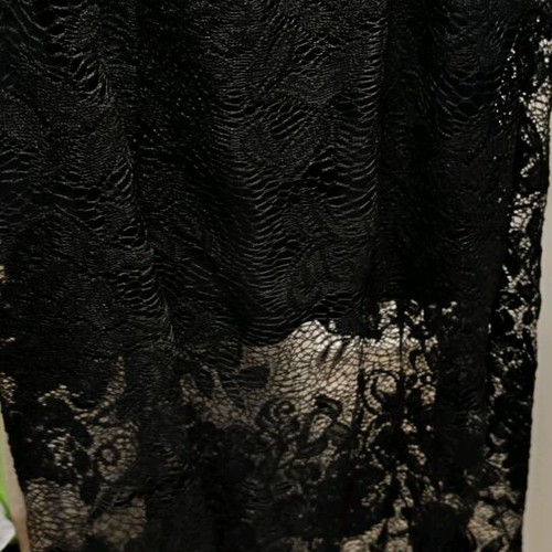 Long lace skirt like new, black