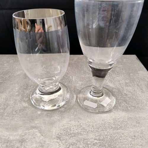 Stemmed glasses set like new