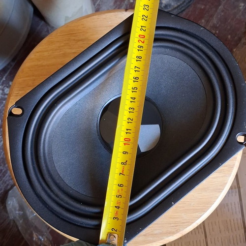TB Speakers W69-1042M 4Ω Woofer like new