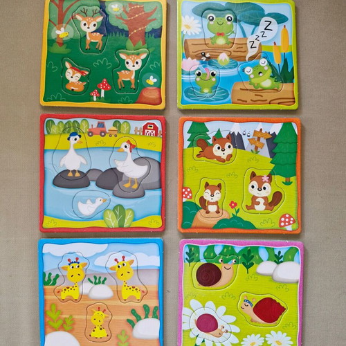 Lisciani Montessori Baby Box Play Family educational toy like new