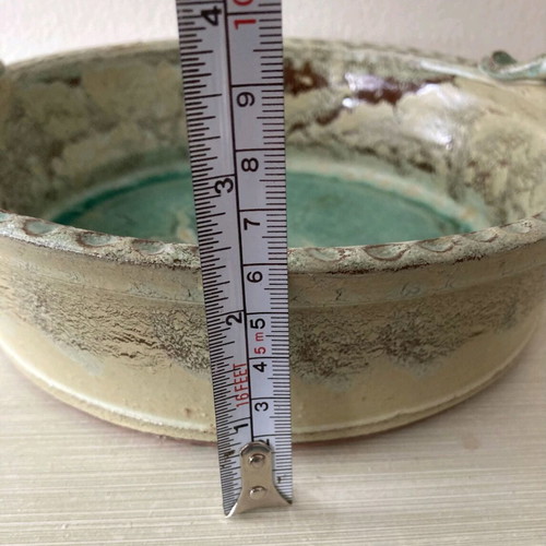 Handmade ceramic signed in excellent condition