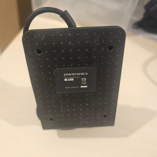 Plantronics 203079-101 charging dock for Voyager Focus UC / B825