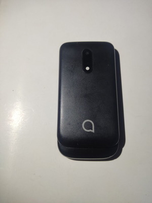 Alcatel 2057D dual SIM phone like new, black