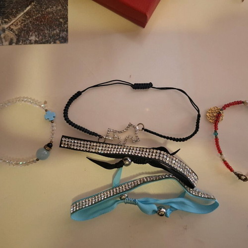 Womens bracelets like new, multicolored
