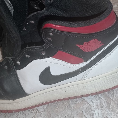 Nike Air Jordan Mid 1 sneakers used, no laces, size 36, black