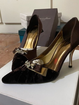 Vintage Vizzano pumps size 37 brown new, 8cm heel