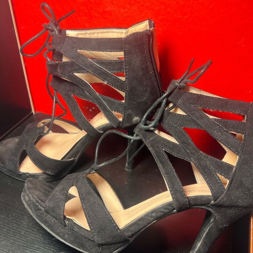Black suede sandals used, size 39, 10cm heel