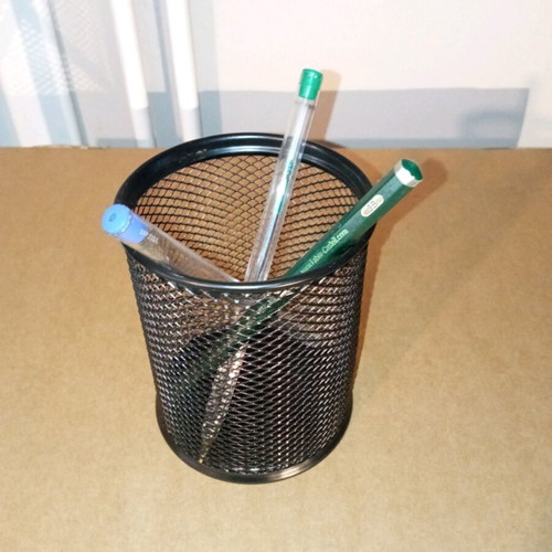 Metal pencil holder modern new, black color