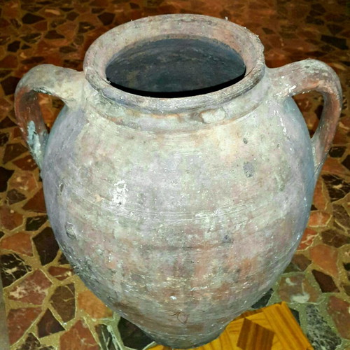 Vintage rare pitari used
