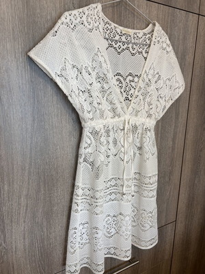 Mini white women's dress with waist cord like new