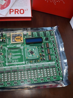 EasyPIC PRO v7 Development Board like new