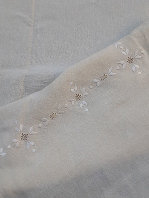 Linen tablecloth handmade new, exceptional quality