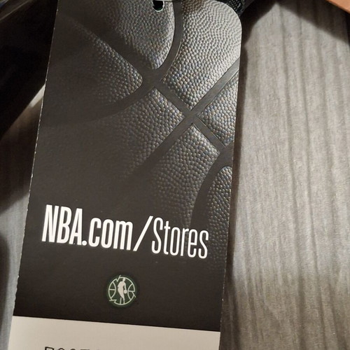 Milwaukee Bucks Back Me Up Shoe Bag new with tags