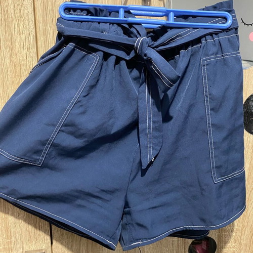 Shorts size M like new