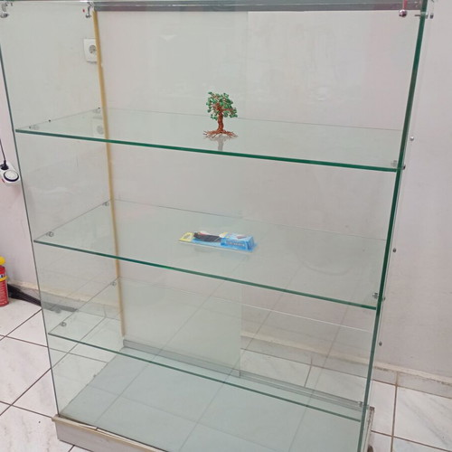 Showcase for store like new 140x99x44