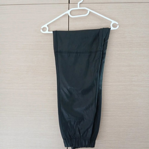 Women's leather pants like new, size M, black