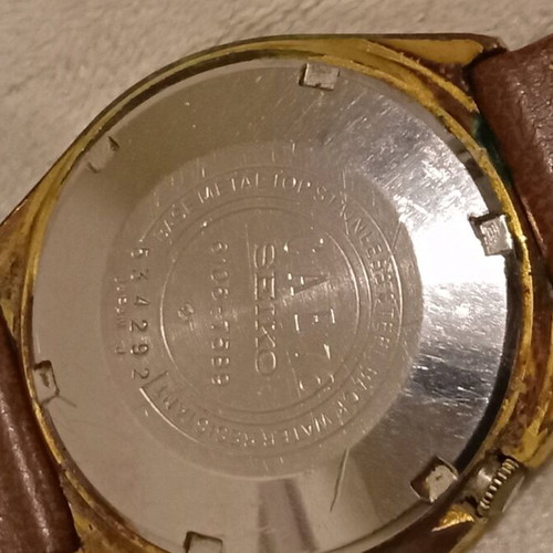 Seiko 6106-7589 used men's gold watch with leather strap