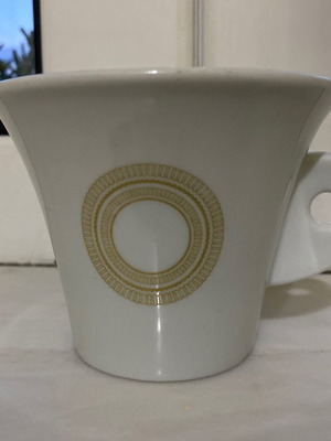 Electra Palace coffee mug like new with Experience the Gloriousness of Thessaloniki placemat