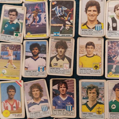 Football 85 and Mundial 82 stickers used, set of 78 pieces