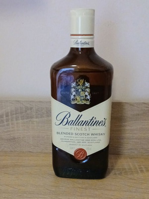 Ballantine's Ουίσκι Ballantine's Finest 700 ml ανοιγμένο