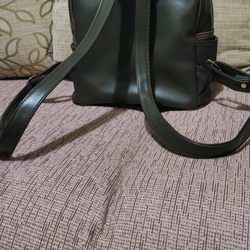 Backpack Veta like new, medium size, olive green
