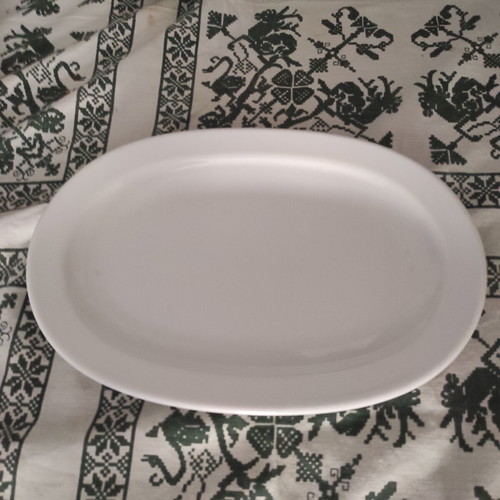 Apulum large white porcelain serving platter like new, 28 x 19.5 cm