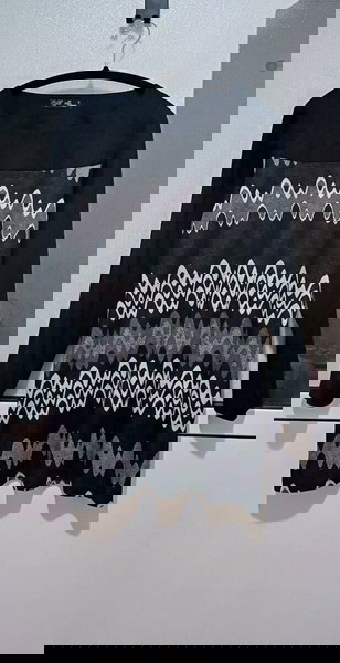 Black white grey pattern dress large
