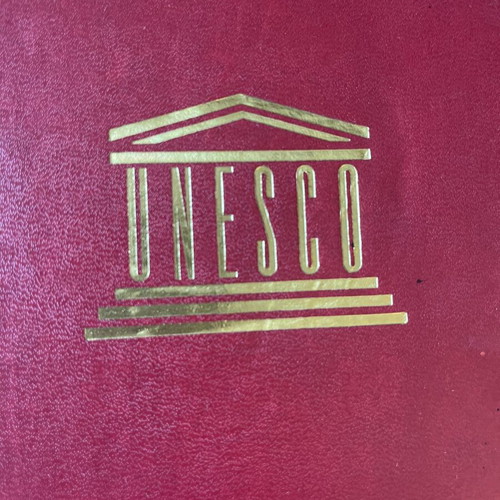 UNESCO History of Humanity Complete 12-Volume Set like new