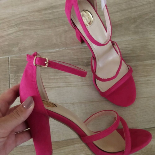 Luigi fuchsia sandals new, size 38, platform style