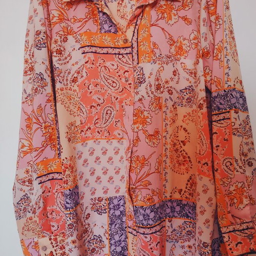 Only satin long shirt large, like new, multicolor