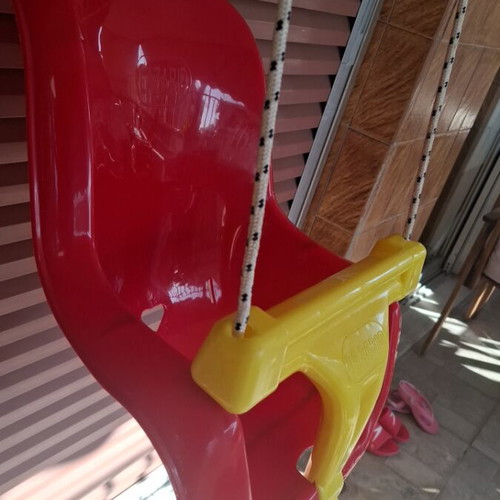 Baby plastic swing like new with rings