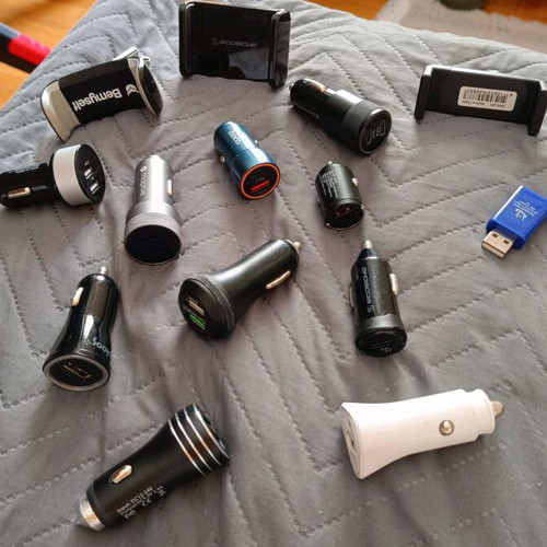 Car adapters like new with Quickcharge USB 3.0 charging